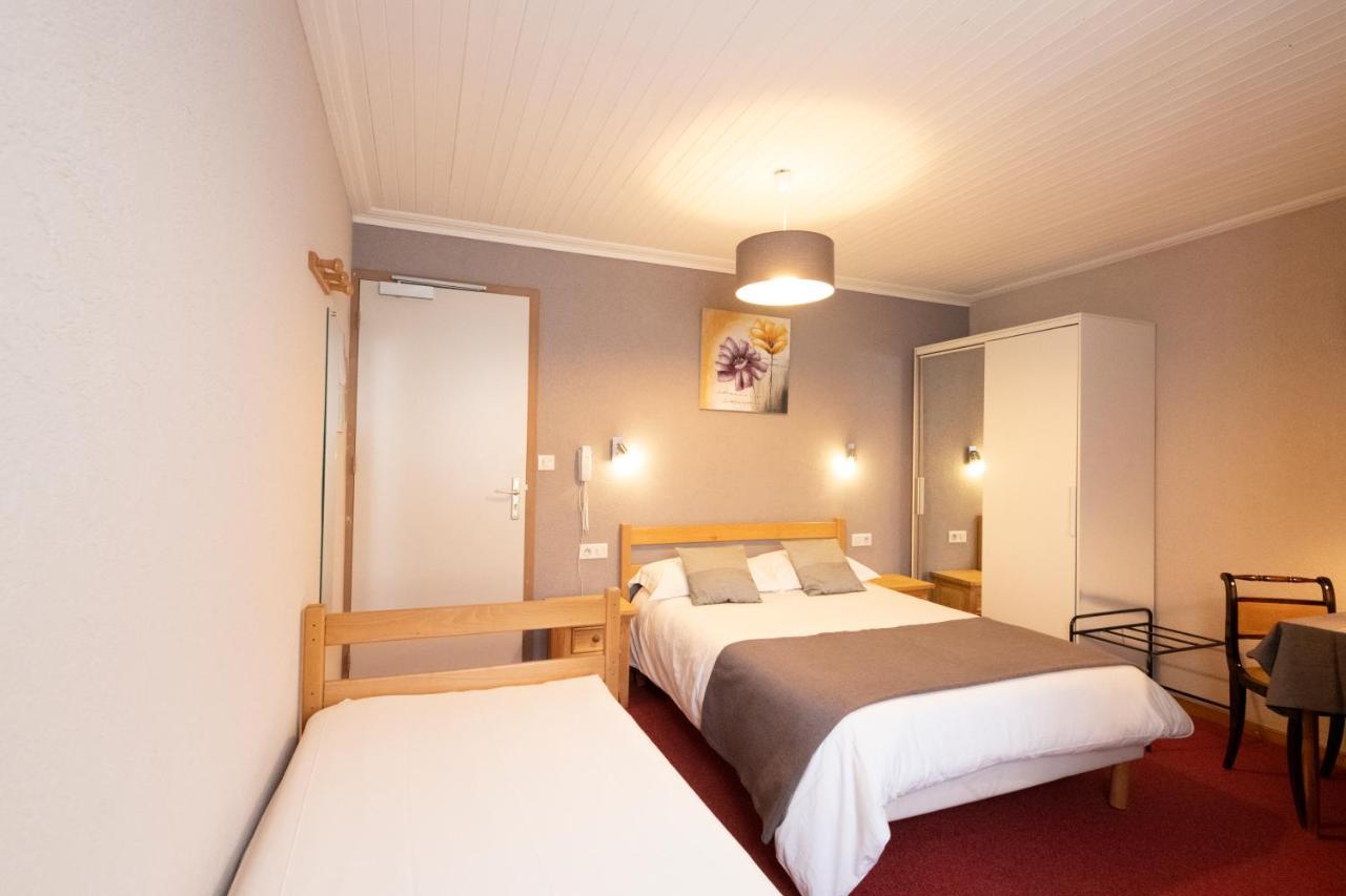 Hotel Restaurant Le Centre Lélex エクステリア 写真